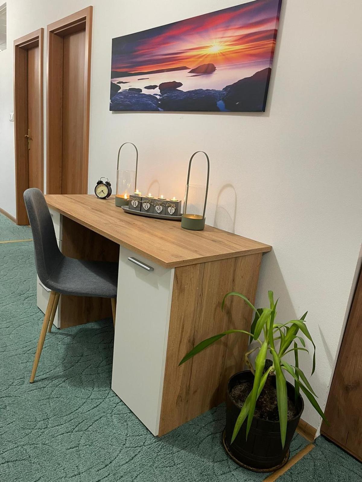 Velky Apartman Братислава Экстерьер фото