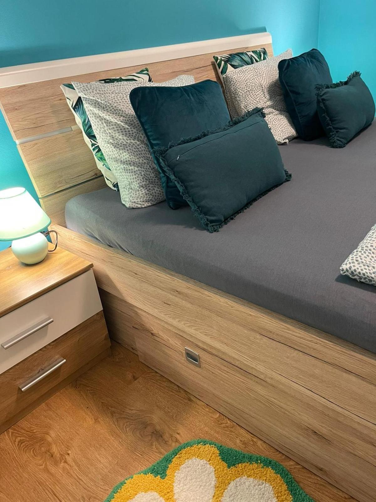 Velky Apartman Братислава Экстерьер фото